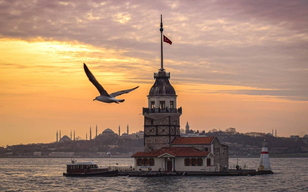 صورة برج الفتات صورة برج الفتات في ساحل اوسكودار