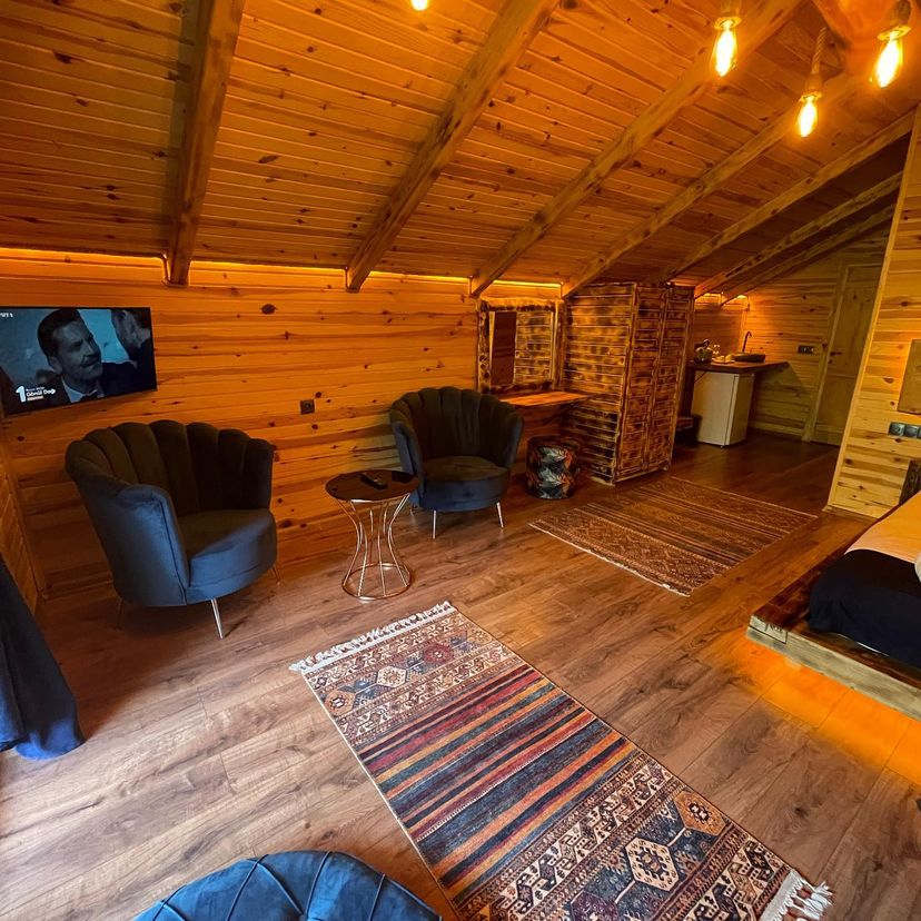 كوخ مع جاكوزي٢