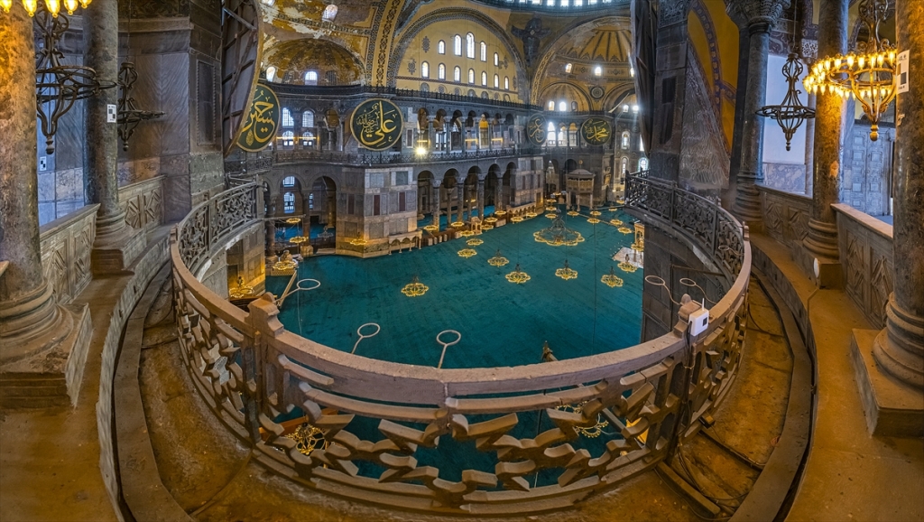 Hagia Sophia and Sultan Ahmed journey Half-day historical tour in Istanbul Ottoman Museums Tour Full-day historical tour in Istanbul