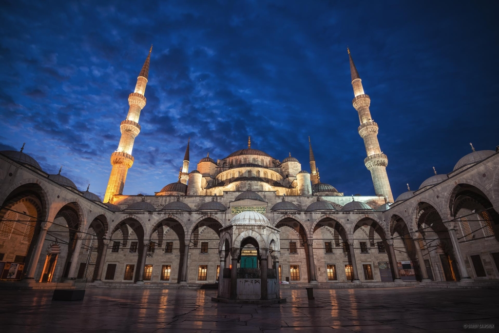 Hagia Sophia and Sultan Ahmed journey Half-day historical tour in Istanbul Ottoman Museums Tour Full-day historical tour in Istanbul