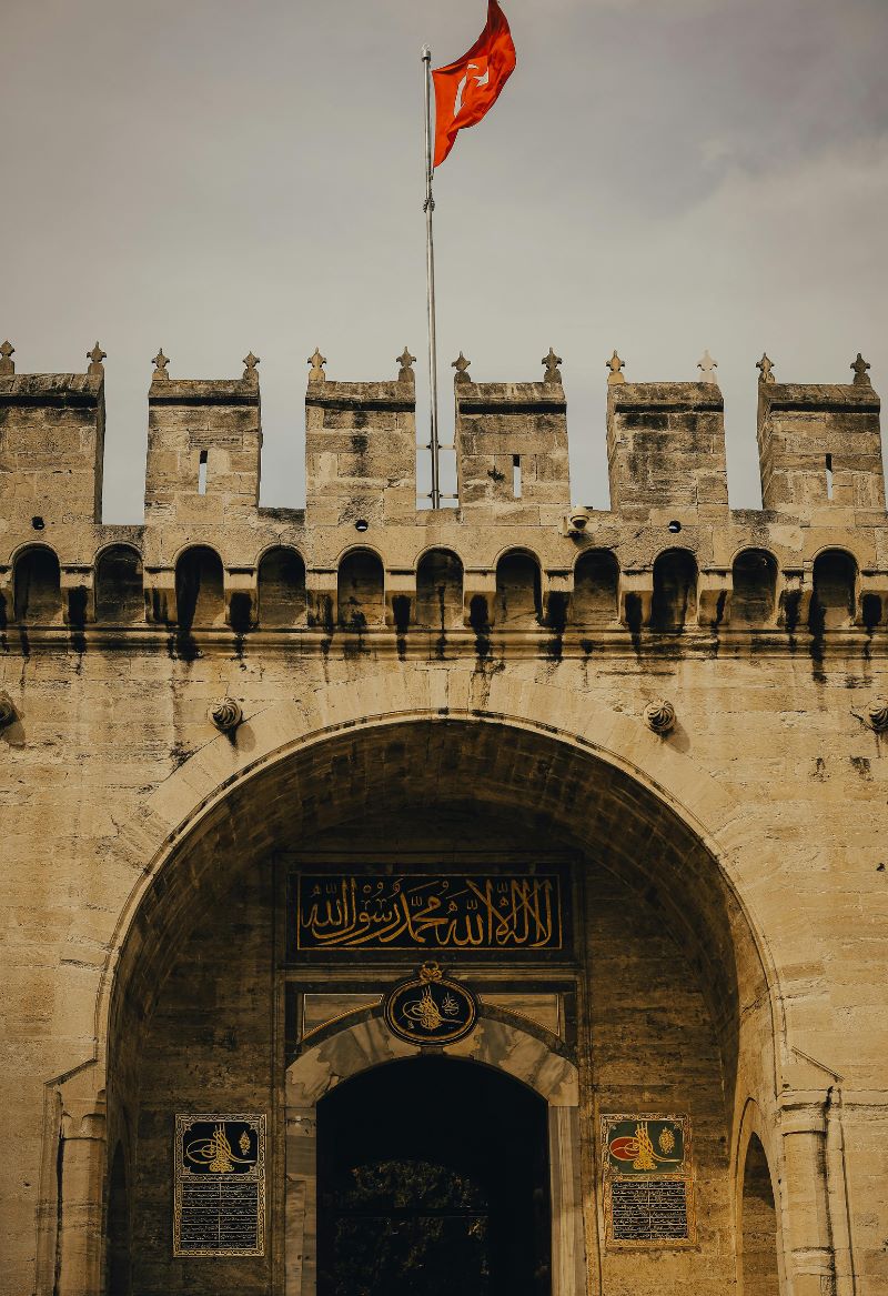 Topkapi Palace Tour Half-day historical tour in Istanbul Ottoman Museums tour